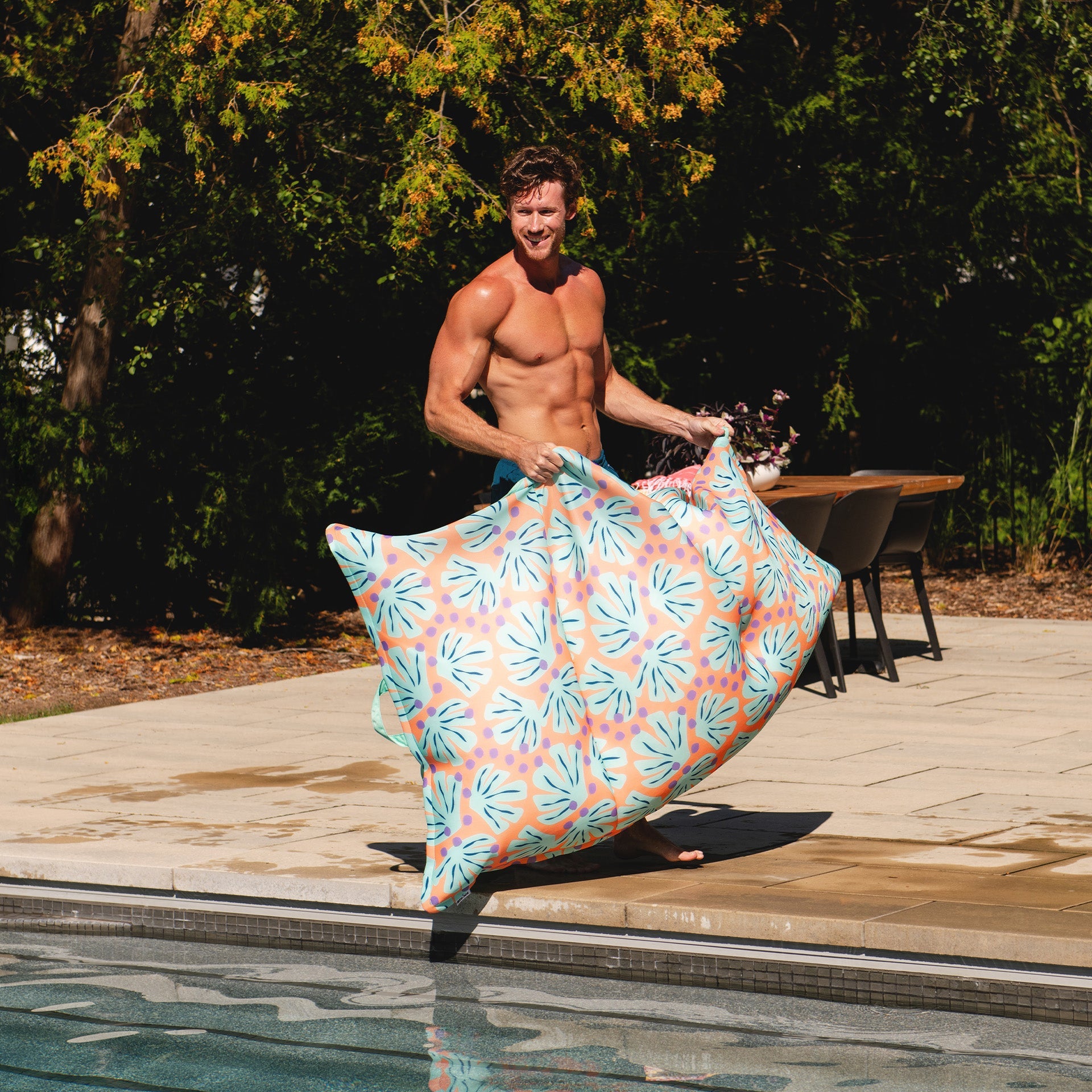 Lagoon Lounger