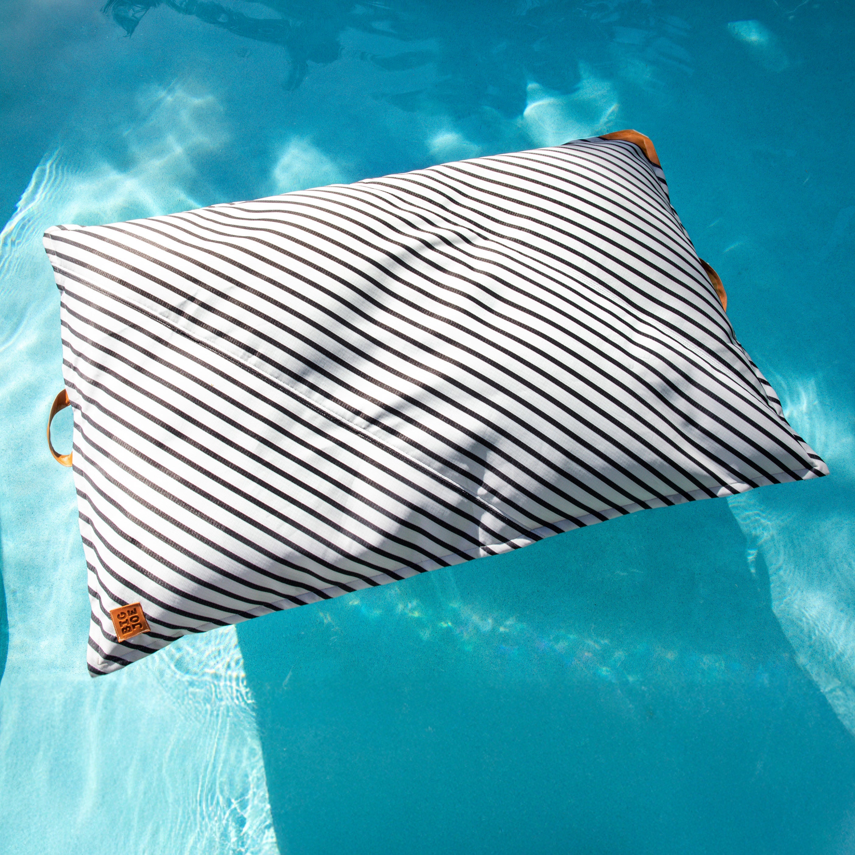 Lux Lagoon Lounger