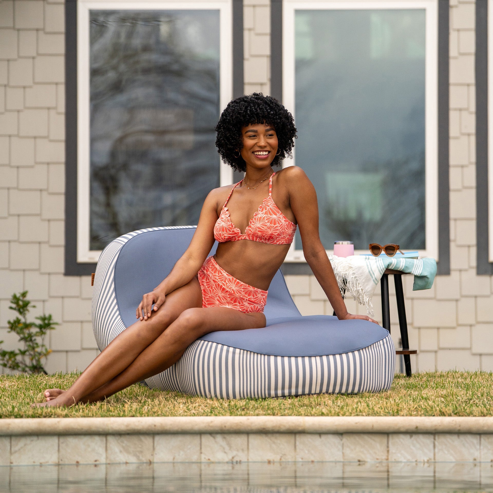 Dryside™ Lounger Inflatable Pool Float